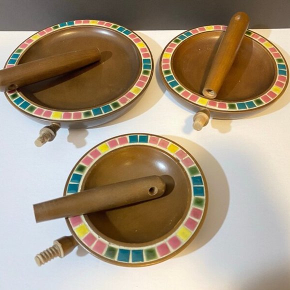 Vintage Wooden dishes with detachable handles Set Of 3, Wooden round plate - Picture 7 of 10